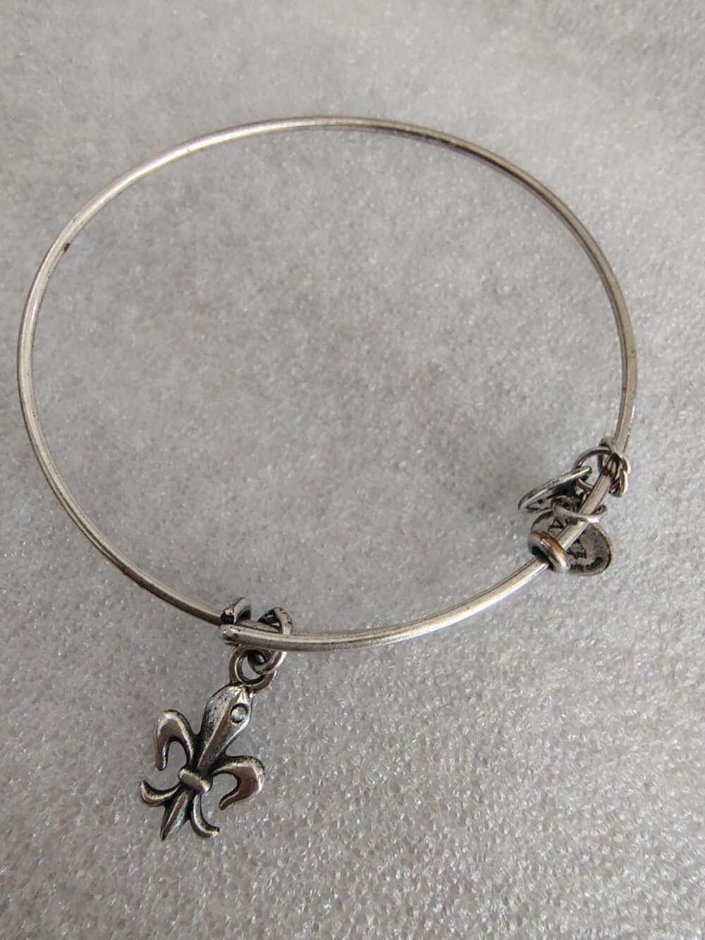 Alex and Ani Fleur De Lis Expandable Crystal Silver Charm Bangle Bracelet 176